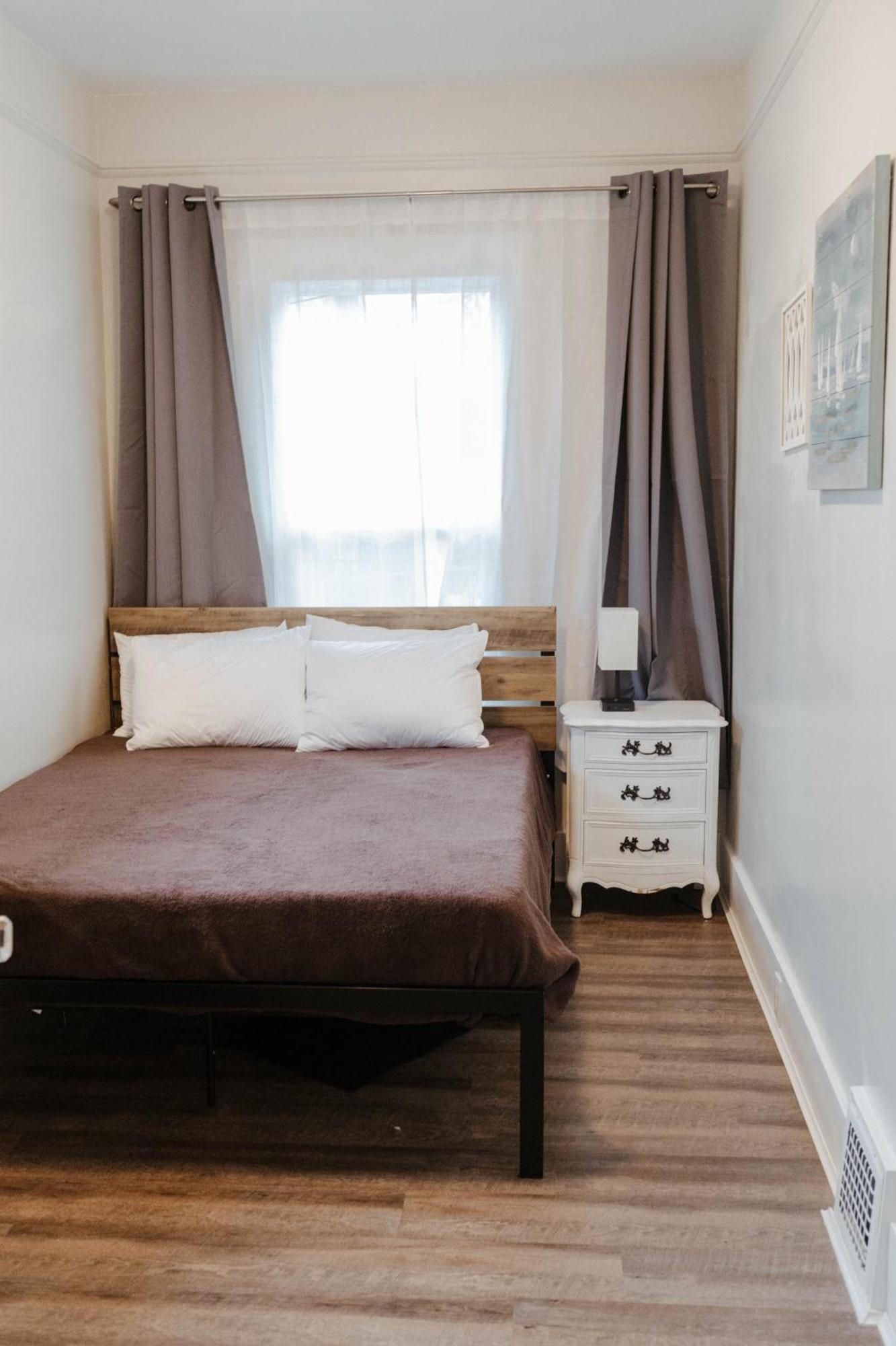 Central Tacoma Triplex Екстер'єр фото
