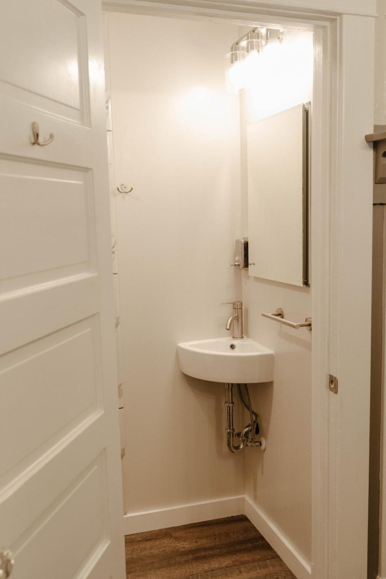 Central Tacoma Triplex Екстер'єр фото